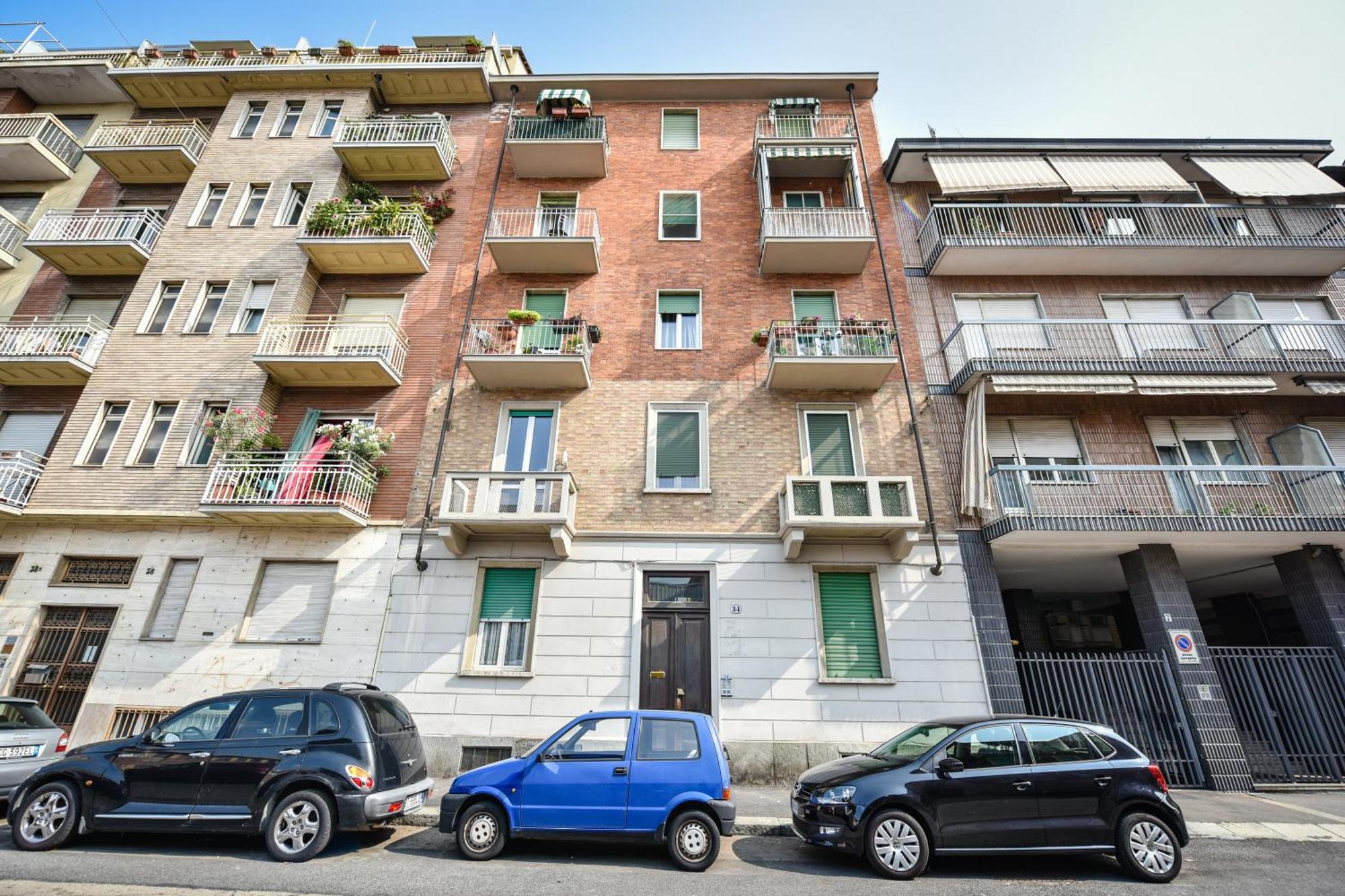 Benvenuti Casa Leo - Elegante Appartamento Torino Exterior foto