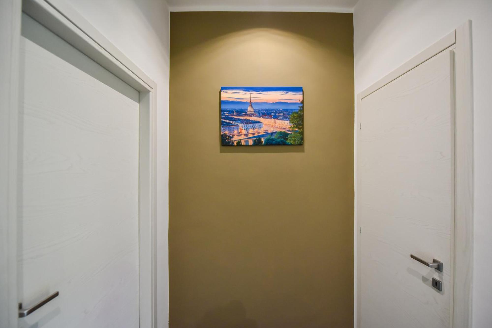Benvenuti Casa Leo - Elegante Appartamento Torino Exterior foto